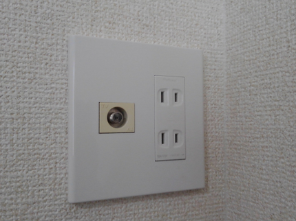 イシムラ電気設備の◇電気工事士在籍◇業界歴約10年!大手業務経験もあり、安心の実績!の写真
