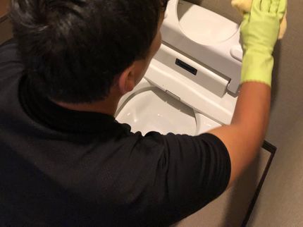 照プロの【年中無休で駆けつけます◎】細かいスキマも徹底分解洗浄!!綺麗で快適なトイレにの写真