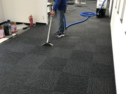 (株)新綺サービスの業界歴15年 損害保険加入済 作業に満足いただけない場合、全額返金致します!の写真