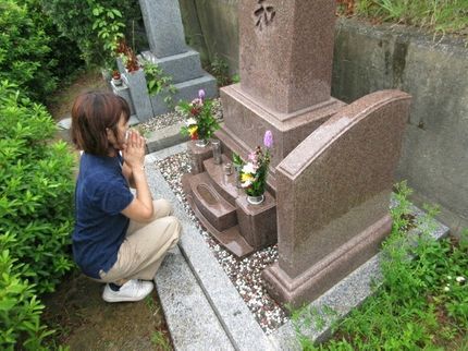 株式会社 桜花の(駐車料金不要) 女性スタッフが活躍する細かな配慮と気配りのお墓参り代行の写真