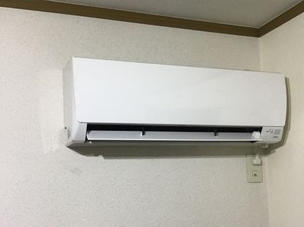 ホワイトクリーンサービスの〈〈 早く綺麗に!〉〉ルームエアコン取付の写真