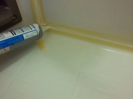 住まいるサービスの水周りのシーリング打ち変えの写真