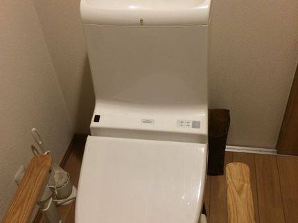 きれい本舗の<大阪府中心>◎コツコツと細かいところまでずっとお掃除している女性の集団です。の写真