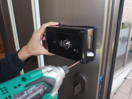 生活住救便グループの電子錠を当店で購入のお客様は割引特典有☆他社購入品でも「取付のみ」対応可能の写真