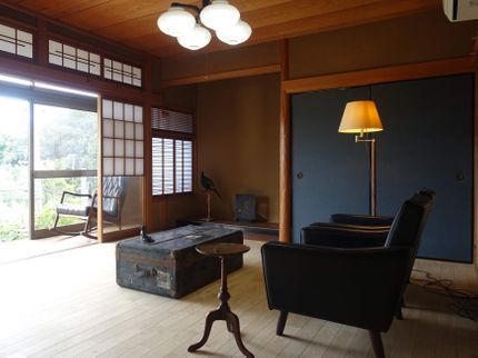(有)マノ畳店の襖の張替えはおまかせ!和風、北欧風など豊富な襖紙をご用意 モダンな無地柄も人気!の写真