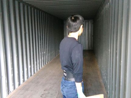 ユーバイユーの危険物1類、4類免許あり。中型免許あり デバン作業もおまかせ!の写真