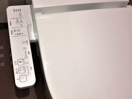 住まいのおたすけ隊|TOHOの温水洗浄便座(ウォシュレット)取付交換の写真