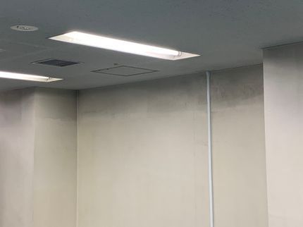 HiKaRuサービスのクロスについたヤニ汚れ等はクリーニングで綺麗にする時代です。消臭効果もあります!の写真