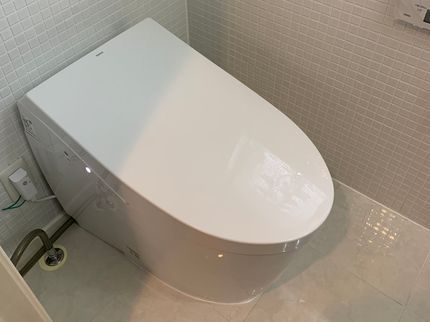 ふじい水道設備の一般トイレ、タンクレスタイプの交換ならお任せ下さい!お問い合わせからどうぞ◎の写真
