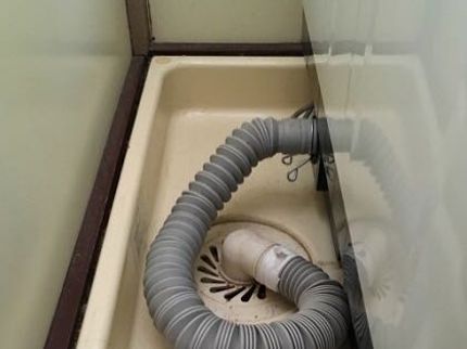 よろづ屋の洗濯機取付致します。営業時間外もご相談可!スピード解決!の写真