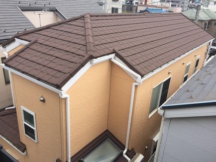 大雅建設の最高30年保証の金属瓦をご提案。屋根のプロが今後のお住まいについてご相談致しますの写真