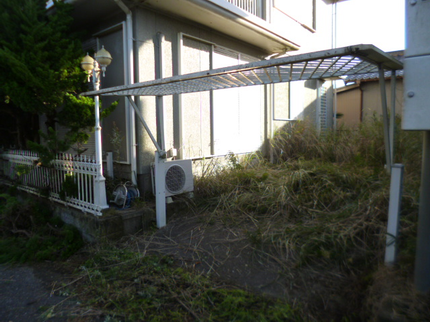 便利屋スカッシュの【笑顔で迅速な対応を致します】草刈り(草刈り機・芝刈り機)サービスの写真