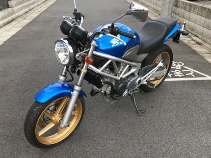 K&K saving factoryのバイクの引取、廃車、輸送のご相談してください。の写真