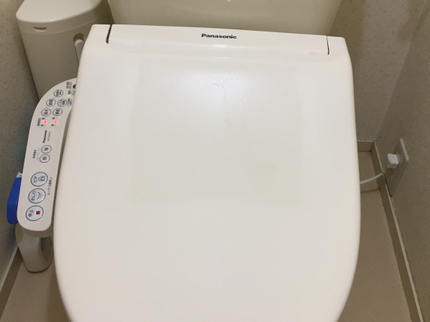 原田電気の温水便座脱着工事(ウォシュレット)の写真
