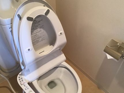 タナカメンテナンスサービスの【◎安心の夫婦2名体制】◆トイレ♪便器の黄ばみ・黒ズミ、しつこいカビもスッキリ♪の写真