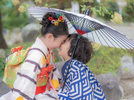 写真館カメレオンの【七五三写真】慣れない行事に緊張…でも大丈夫!楽しく素敵な写真をお撮りしますの写真