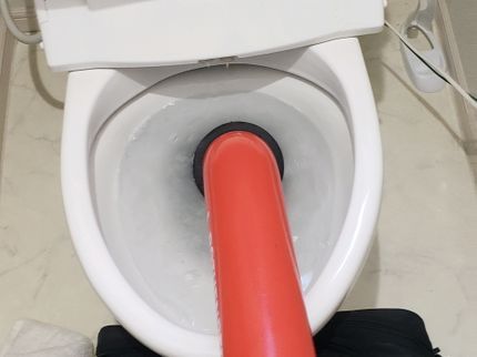 水道リペアGの詰まり水漏れお任せ下さい。お急ぎでも柔軟に対応!パートナーと共同作業してます!の写真