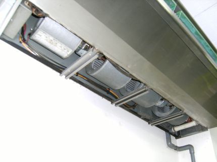 暮らしのパートナー 宮崎の壁掛けルームエアコン最大7KW迄格安にて取り付けさせて頂きます。の写真