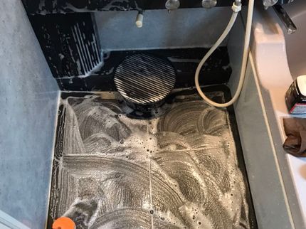 ホワイトクリーンサービスの大人気!汚れの特性を見極め専用洗剤でクリーニング!今なら浴室内除菌施行サービス!の写真