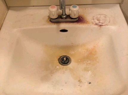 KMAの綺麗な洗面所で手を洗ってウイルスをやっつけろ(^o^)/ の写真