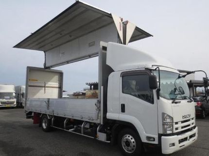 ベルトレード株式会社の整理品が大量にある場合迷わずご連絡ください 即断即決即実行でございます。の写真