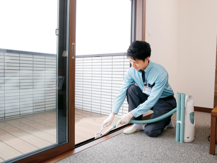 (株)I.T.Oの★10/16予約可(土日)も作業可能!ベランダを丸ごとお掃除致します。の写真