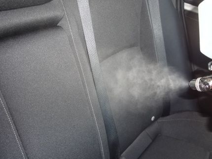 アルマサービスの中古車の匂いが気になる。子供の食べこぼし、ペットの臭いが気になるの写真