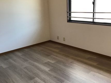 AIリフォームの和室から洋室に床も壁も張替!【女性スタッフ同行・指定OK】の写真