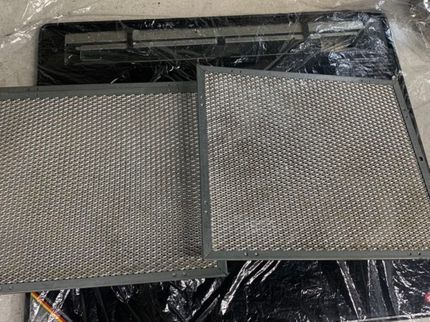 プレザンルームのレンジフード(換気扇)クリーニングの写真