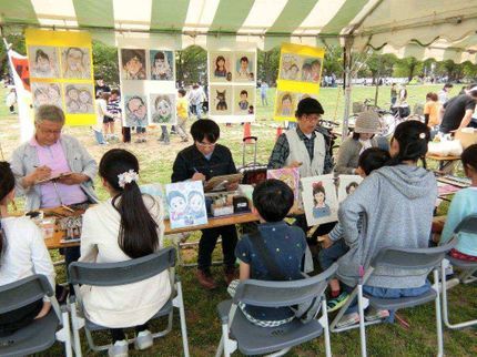 東京似顔絵倶楽部の出張似顔絵(東京似顔絵倶楽部)の写真