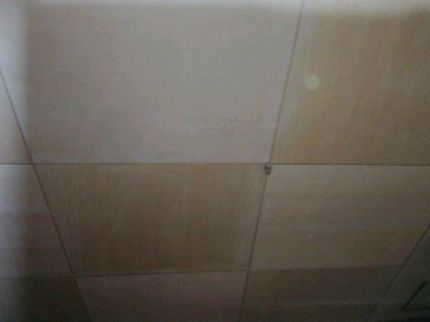 鈴木建築の畳みの部屋からフローリングのお部屋への写真