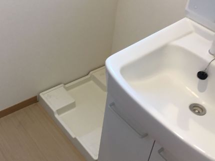 おそうじ本舗 東岩槻店の【地域密着型】埼玉県から出向します!洗面所クリーニングの写真