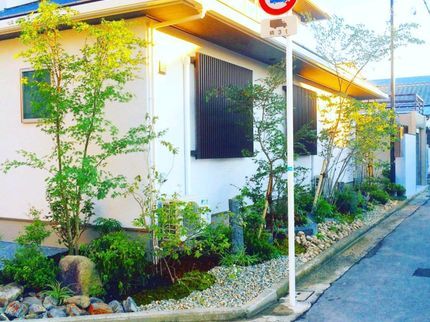 庭色の小さくても大きくても大切な植木!引っ越しのお手伝い致します♪の写真