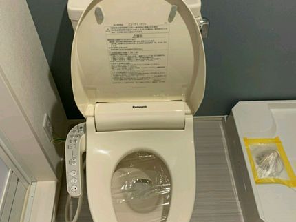 シビー株式会社の【頑固な汚れもピカピカに】驚くほど綺麗になるトイレクリーニング!スチーム殺菌付きの写真