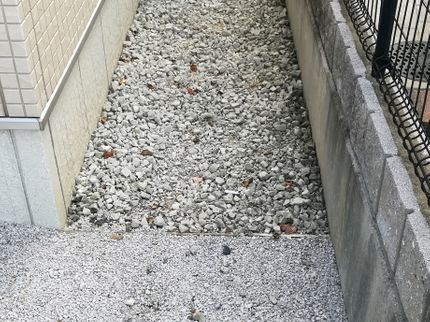 松村造園の迅速・丁寧な作業を心がけ、草を根絶やしにさせていただきますよ!の写真