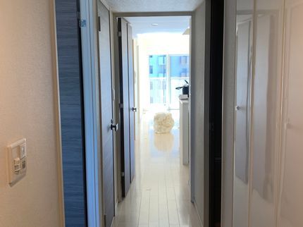 阿部工務店の住宅やオフィス、様々な場所に熟練の職人がスピーディーに対応致します。の写真