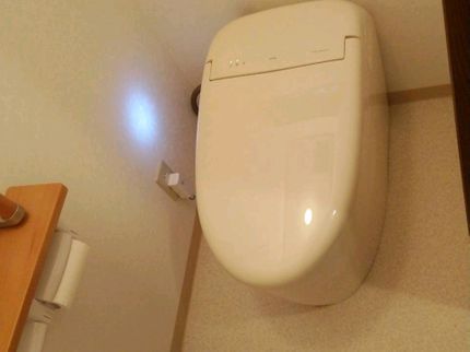 安心の緊急水道の便器一式の交換工事はお任せ下さい!【廃材含む】トイレの床の張り替えもご相談下さいの写真