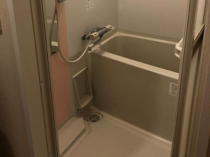 おそうじ革命 千葉松戸矢切店の【除菌してから入退室します】鏡の鱗取り、エプロン内部無料!キャッシュレス対応!の写真