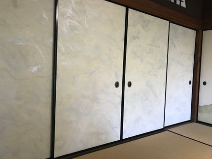 張替工房佐竹の張替え専門店による丁寧な仕上がり!指定品30種類以上・クロス紙対応可能!の写真