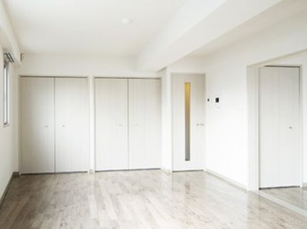 合同会社ハンドリングワークスの【現状回復清掃】空室の全体的クリーニングの写真