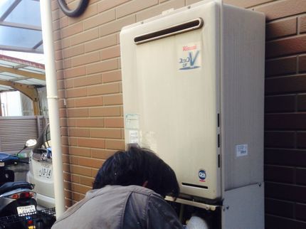 ヒット株式会社【営業所:大阪・滋賀・西宮】の【損害補償加入で安心工事】ガス給湯器の見積り無料!クレカ払いOK!の写真