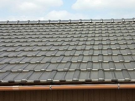 南大阪ペイントセンターの屋根塗装をする事で防水性が高まり、雨漏りなどのリスクを軽減出来ます。の写真