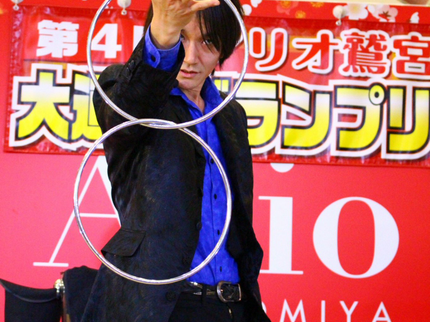 エンターテイナーミキヤ出張マジックの【数々の大会で受賞!メディア出演も多数!】イリュージョンを目の前で見せます☆の写真
