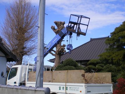 富貴園の36年間無事故。クレーン付車等、完備の写真