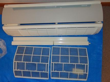EVO・祝福神の【壁掛けエアコンクリーニング】お掃除機能付エアコン作業対応します。の写真