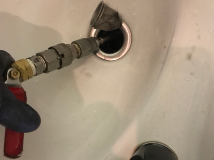 ケン・クリーンサービスの排水管詰まり 臭い防止に排水管洗浄してみませんか?の写真