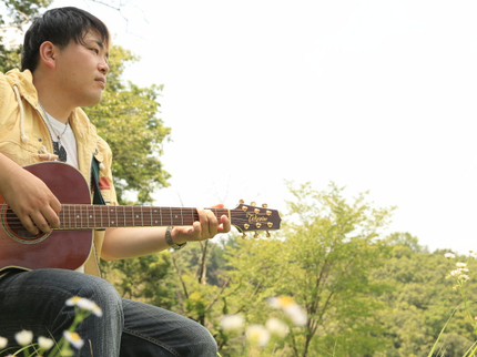 音楽事務所エアプレイの全国放送ゴールデン番組のテーマ曲でデビューした実力派シンガー!の写真