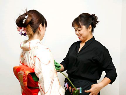 縁~enishi~の《経験20年》ヘアセット付き 早朝料金なし 長時間でも着崩れしない楽な着付けを!の写真