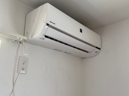 komono電気工事のエアコンの取付はお任せください。ガス充填もやっています!の写真