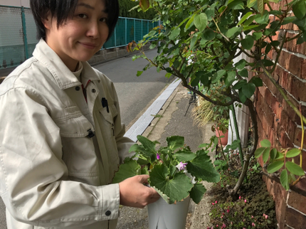 有限会社ライフシフトの【女性同行可能!駐車場代はお店が負担!】作業外注なし、すべて自社で対応します。の写真